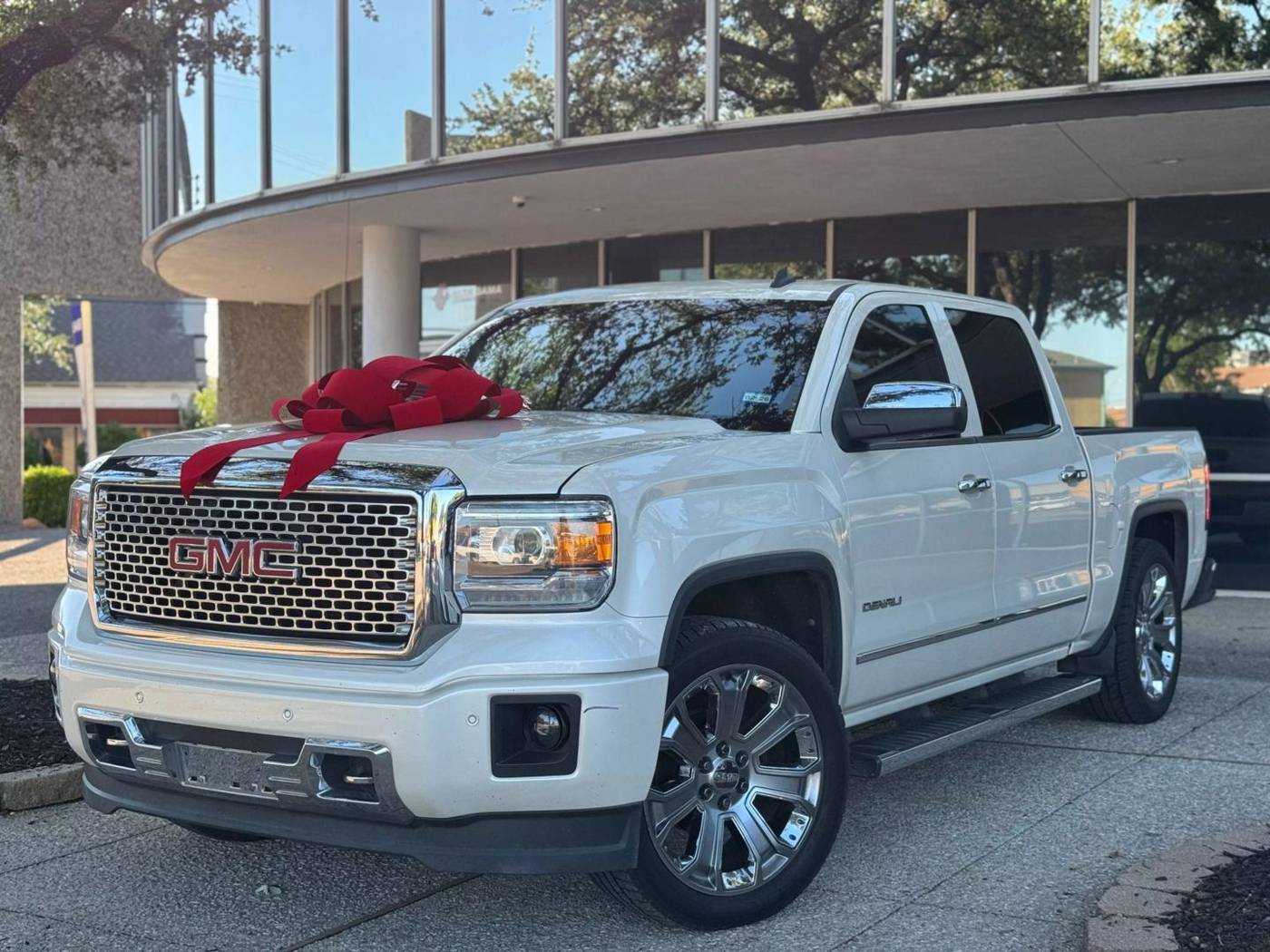 2014 GMC Sierra 1500 Denali — Pickup Truck — 143,589 mi — Dallas, TX