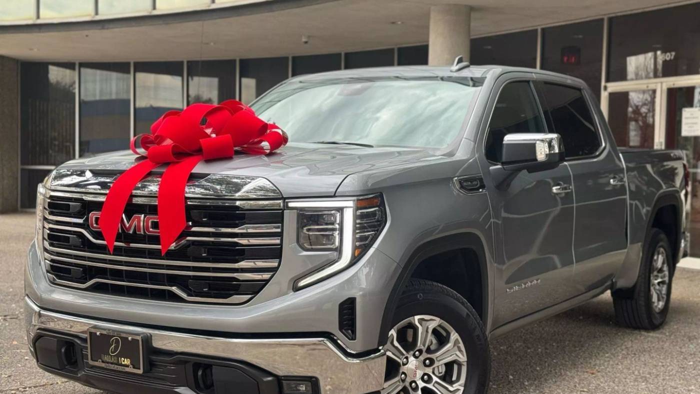 2024 GMC Sierra 1500 SLT — Pickup Truck — 15,057 mi — Dallas, TX