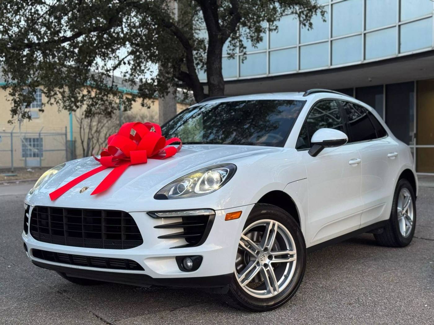 2018 Porsche Macan Sport Edition — SUV — 23,545 mi — Dallas, TX