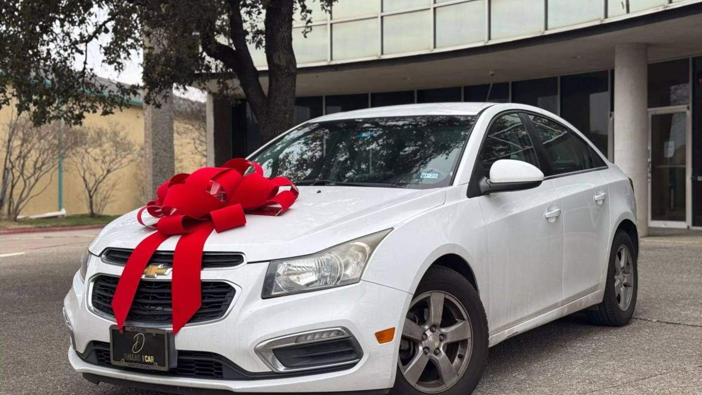 2015 Chevrolet Cruze 1LT — Sedan — 142,832 mi — Dallas, TX