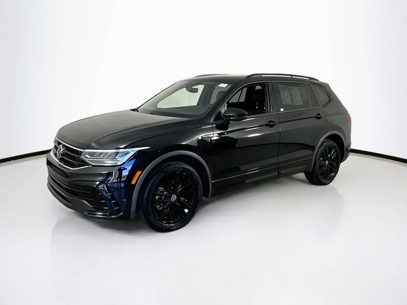 2022 Volkswagen Tiguan SE R-Line Black — SUV — 39,369 mi — Palm Harbor, FL