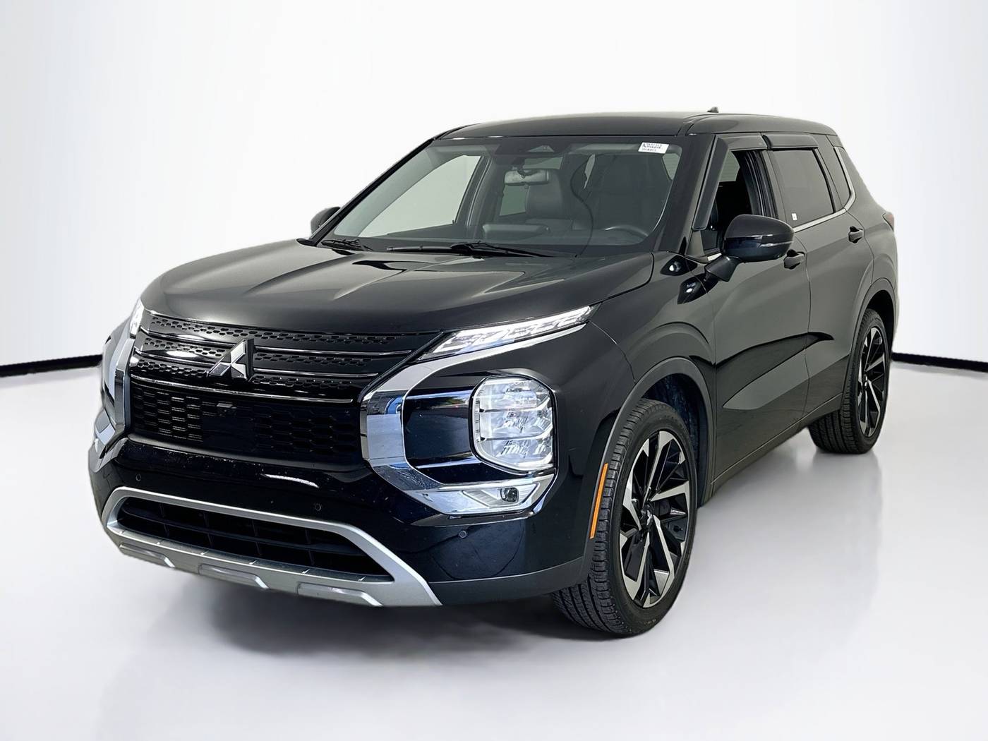 2022 Mitsubishi Outlander SE — SUV — 33,317 mi — Palm Harbor, FL