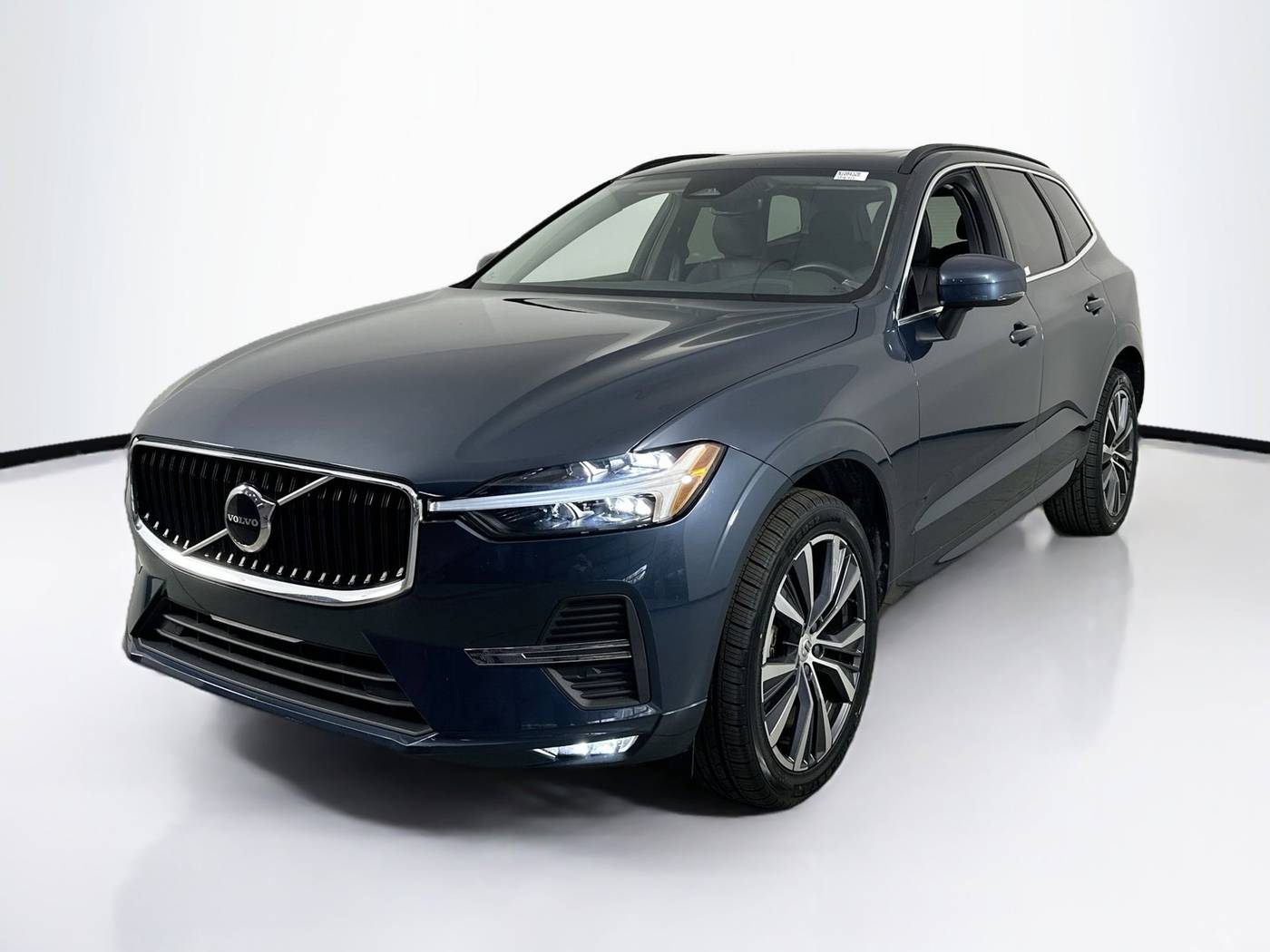 2022 Volvo XC60 Momentum — SUV — 19,978 mi — Palm Harbor, FL