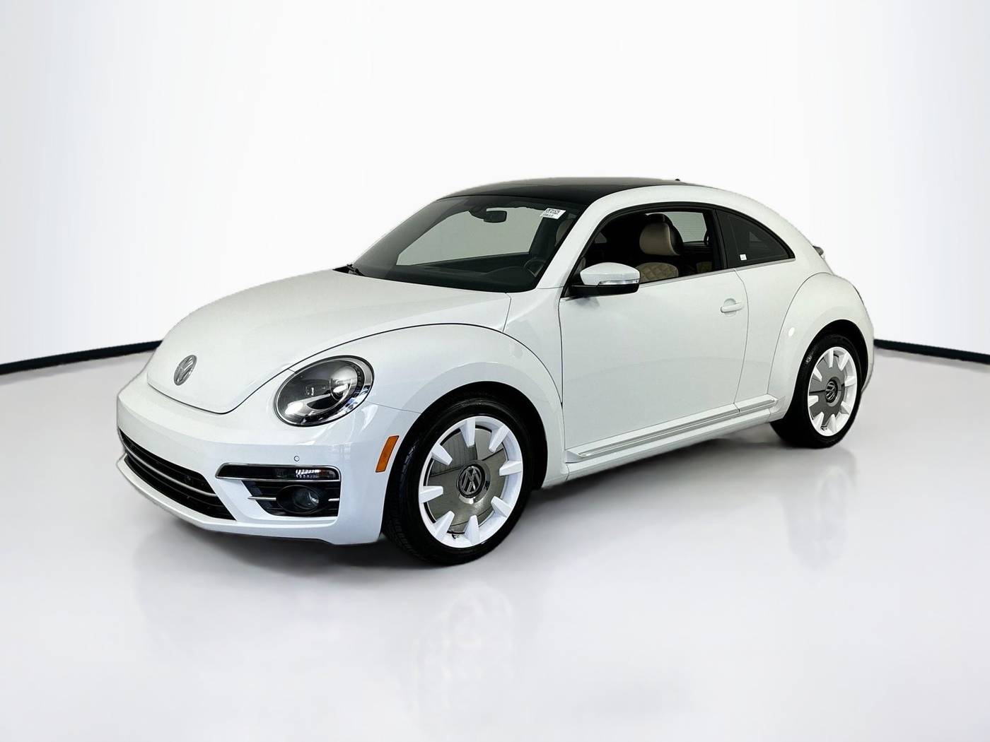 2019 Volkswagen Beetle SEL — Coupe — 18,374 mi — Palm Harbor, FL