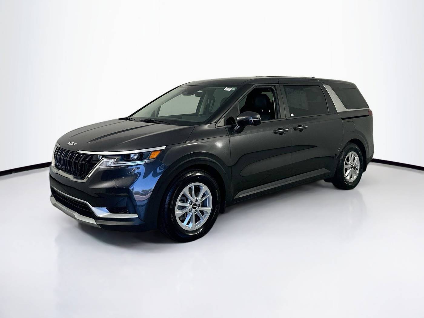 2023 Kia Carnival LXS — Minivan — 21,502 mi — Palm Harbor, FL