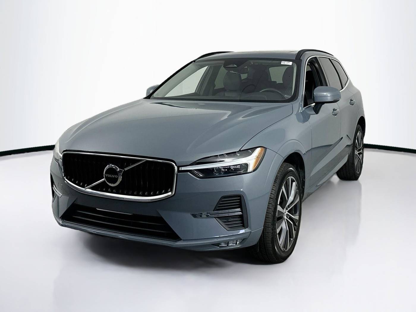 2022 Volvo XC60 Momentum — SUV — 28,661 mi — Palm Harbor, FL