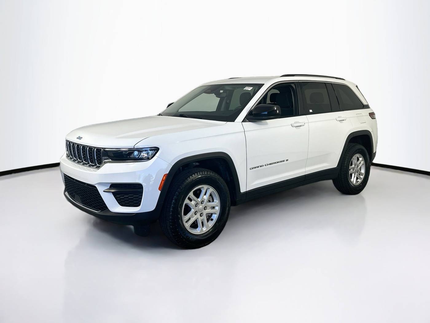 2023 Jeep Grand Cherokee Laredo — SUV — 17,273 mi — Palm Harbor, FL