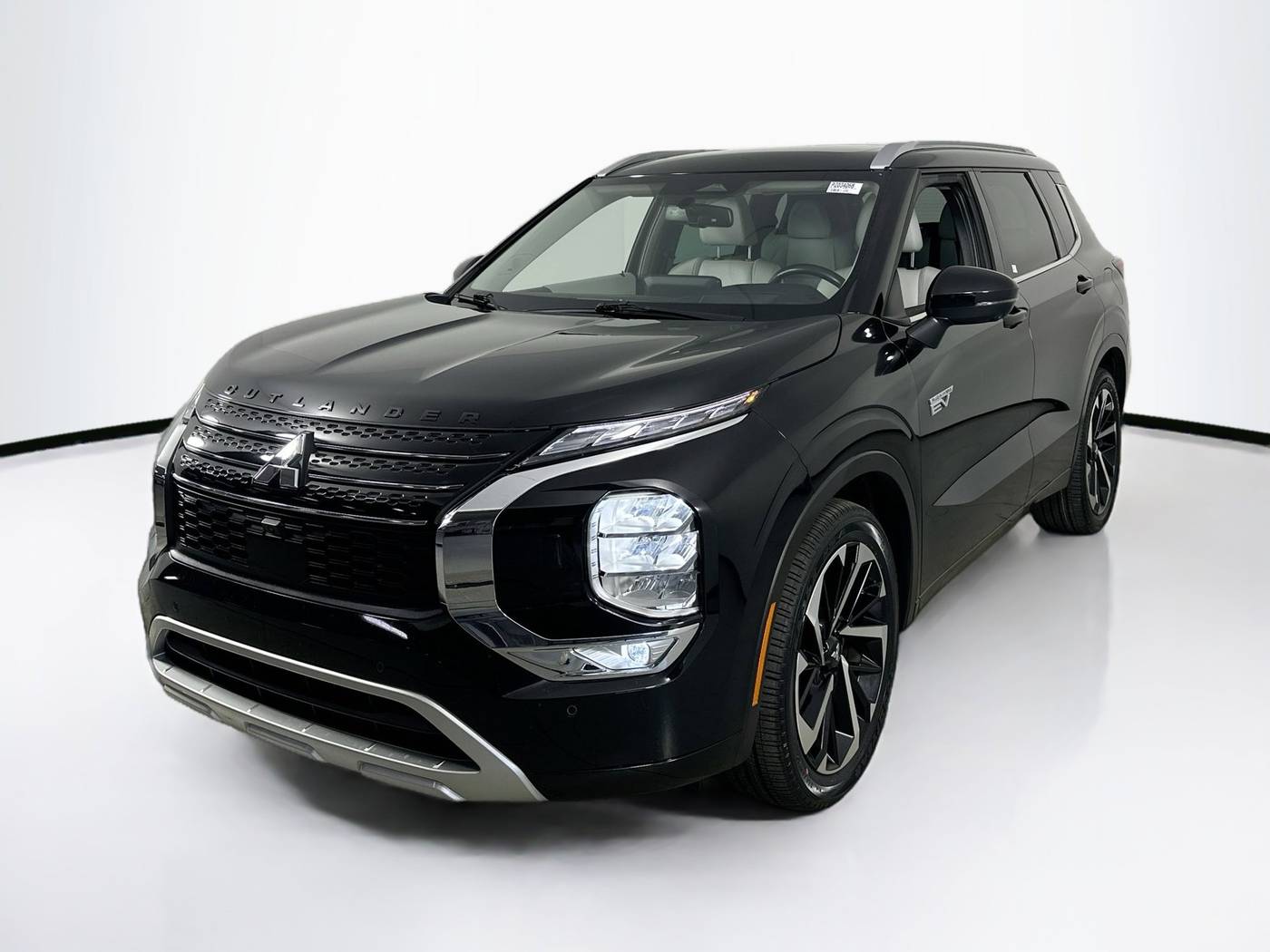 2023 Mitsubishi Outlander Plug-In Hybrid SEL — SUV — 20,094 mi — Palm Harbor, FL