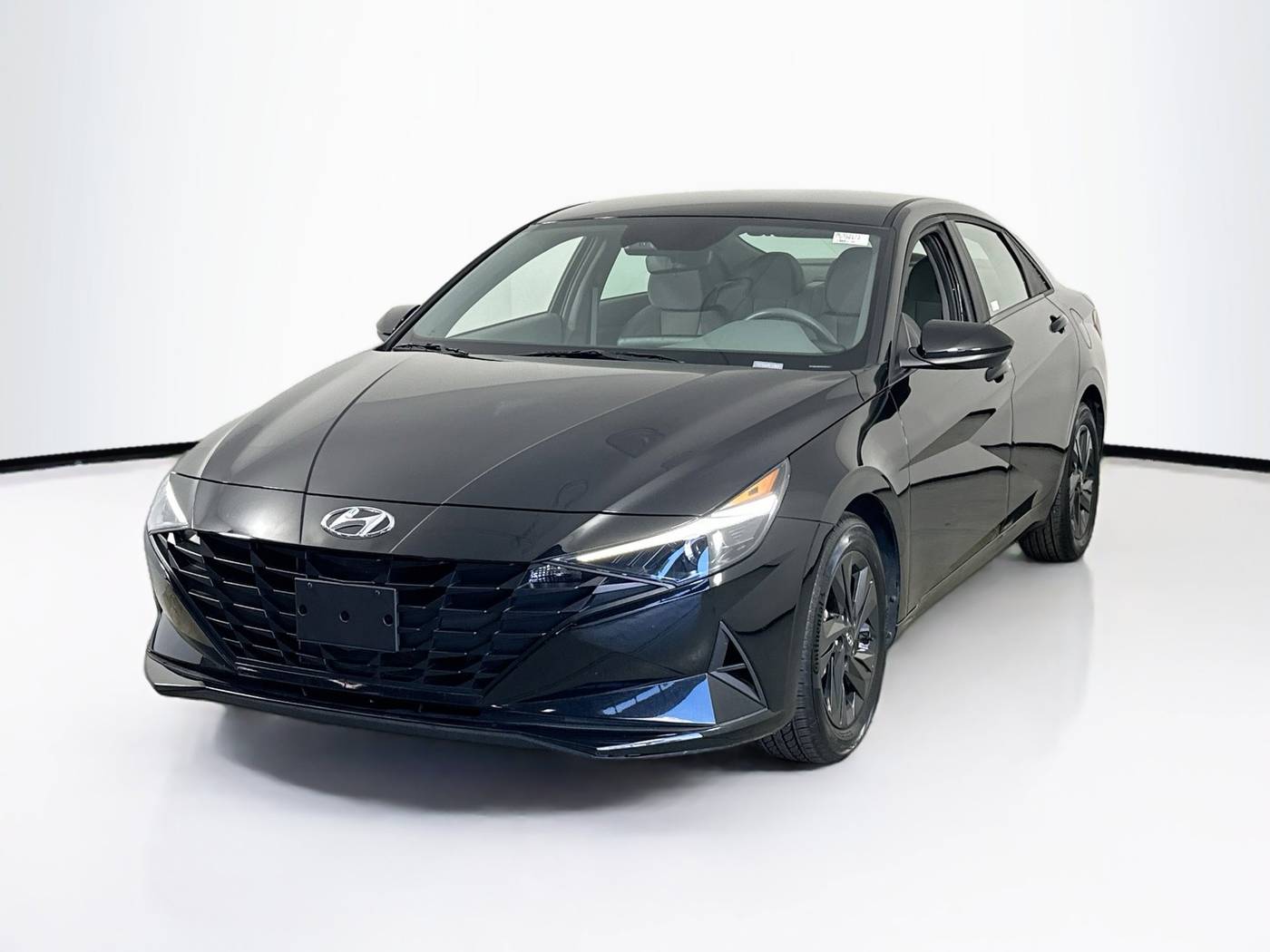 2023 Hyundai Elantra SEL — Sedan — 32,690 mi — Palm Harbor, FL