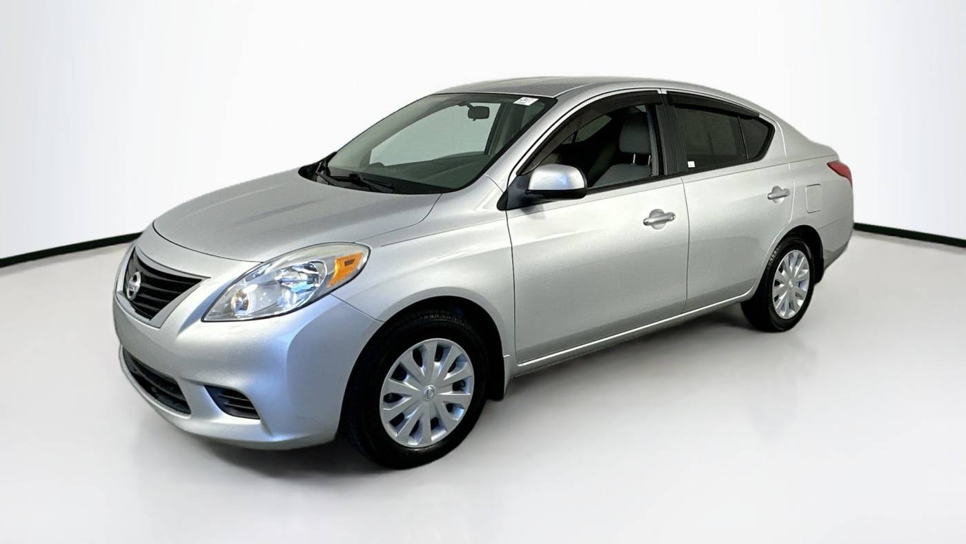 2012 Nissan Versa 1.6 SV — Sedan — 18,827 mi — Palm Harbor, FL