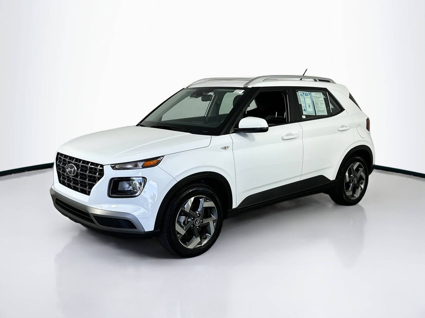 2023 Hyundai Venue SEL — SUV — 7,292 mi — Palm Harbor, FL