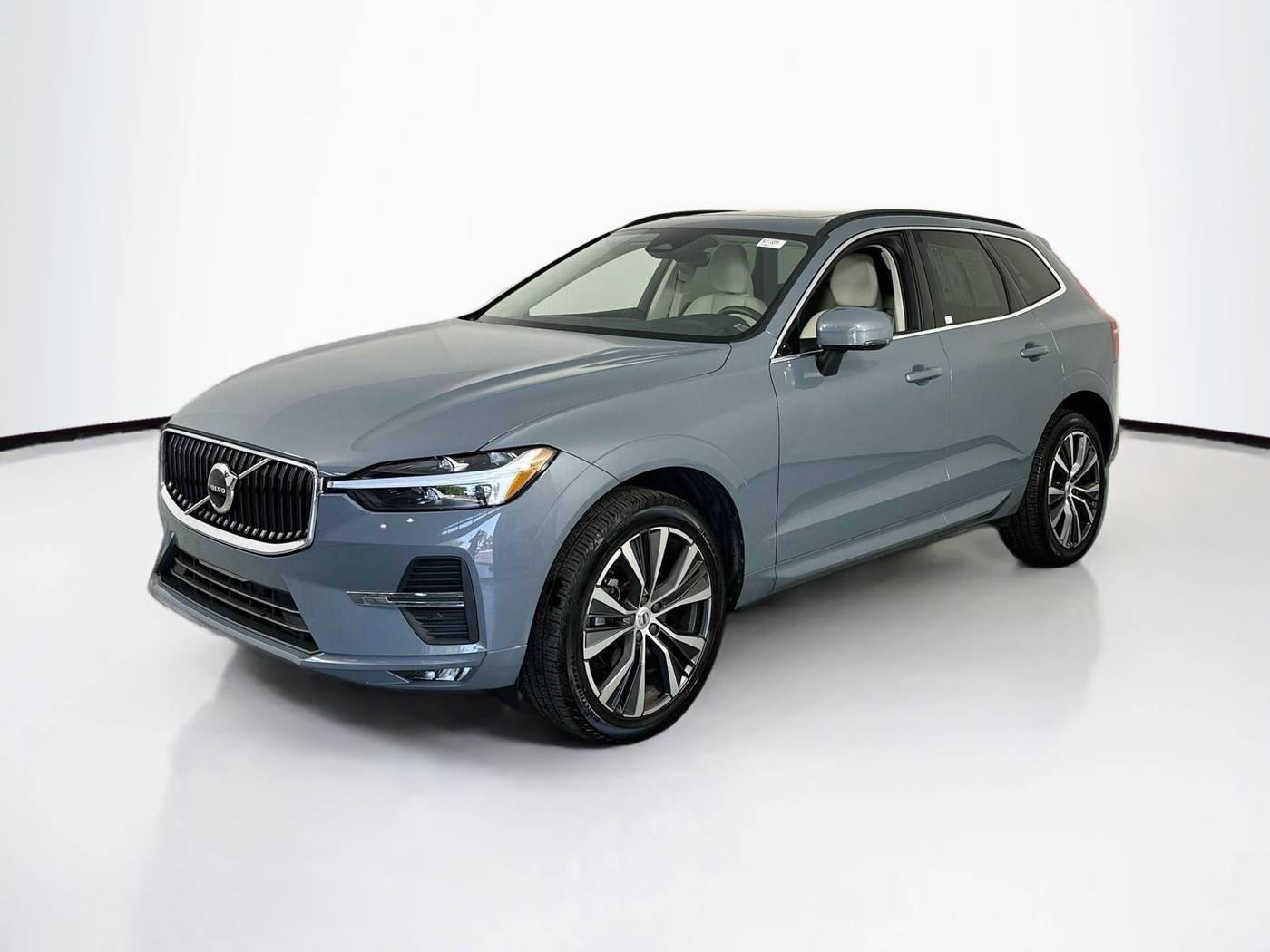 2022 Volvo XC60 Momentum — SUV — 16,079 mi — Palm Harbor, FL
