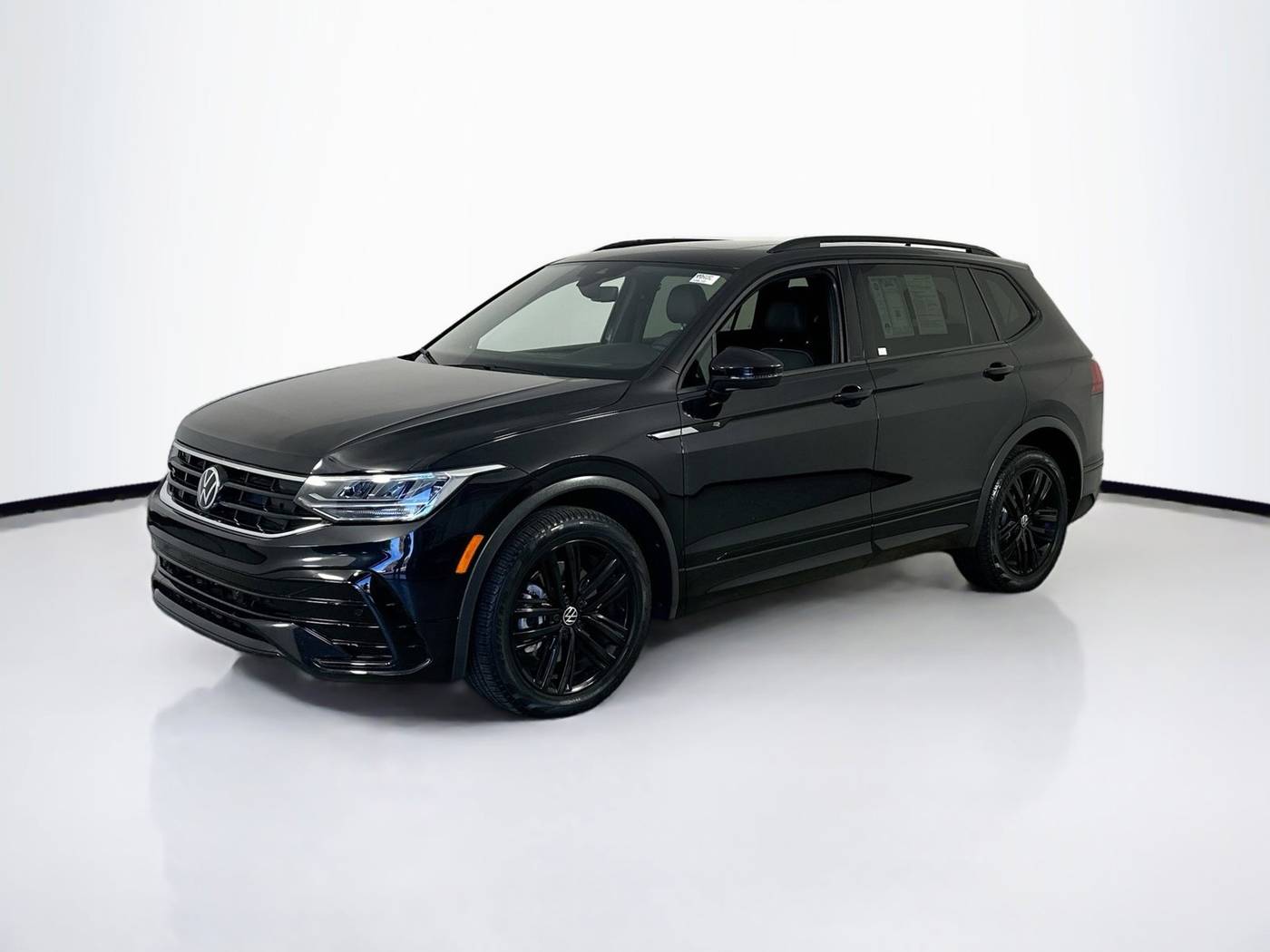 2022 Volkswagen Tiguan SE R-Line Black — SUV — 8,207 mi — Palm Harbor, FL