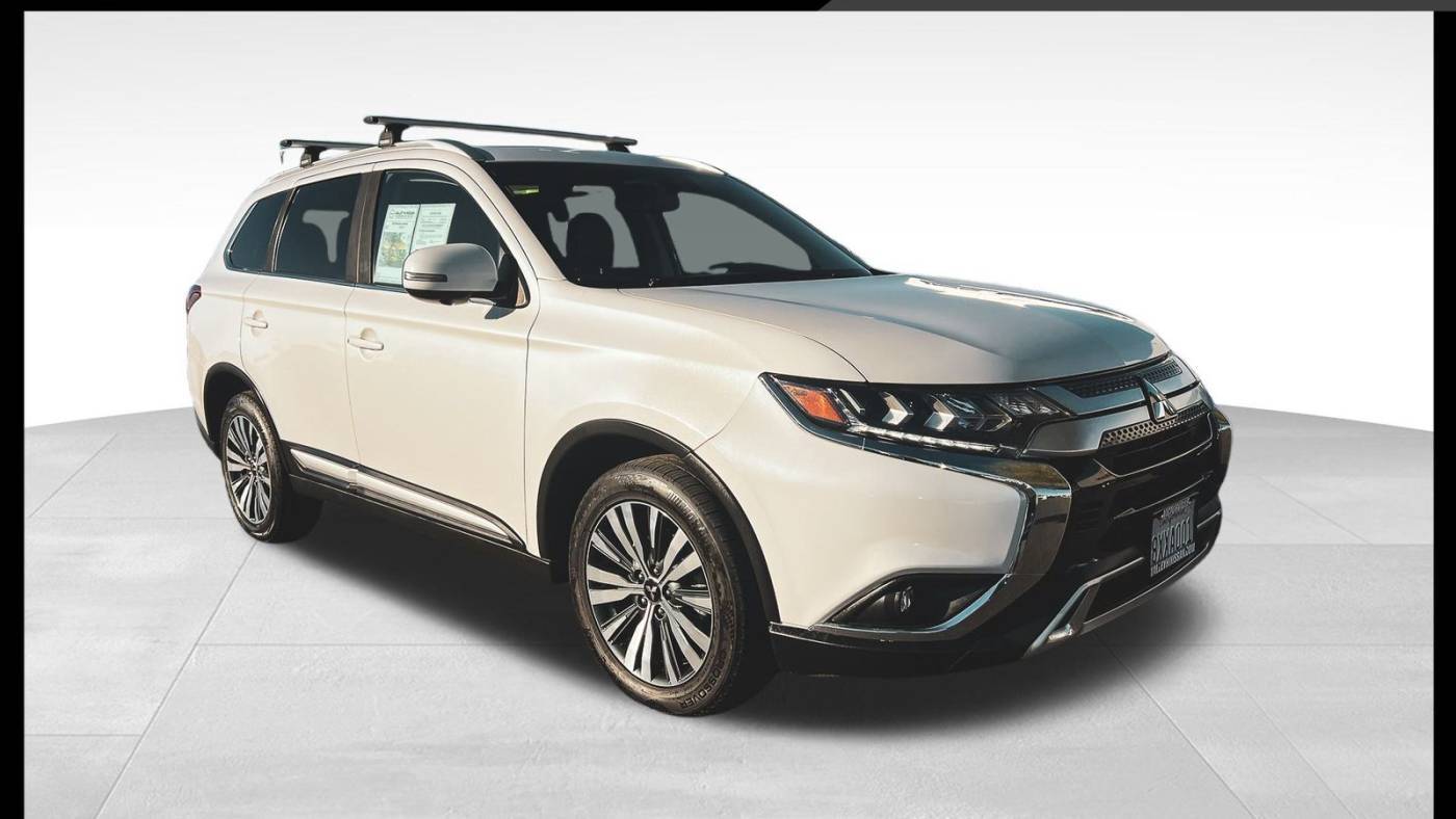 2020 Mitsubishi Outlander SEL — SUV — 65,479 mi — Victorville, CA