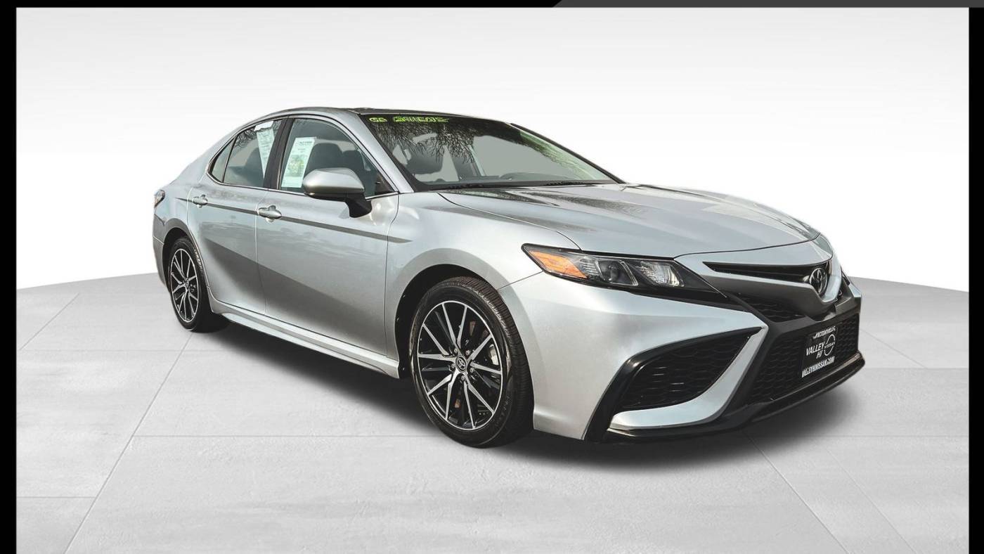 2021 Toyota Camry SE — Sedan — 80,630 mi — Victorville, CA