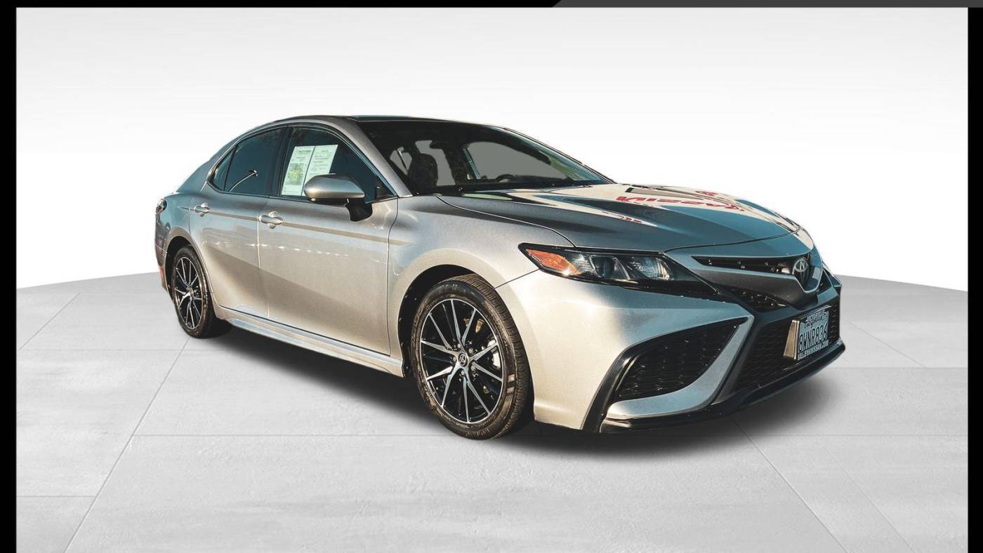 2021 Toyota Camry SE — Sedan — 49,567 mi — Victorville, CA