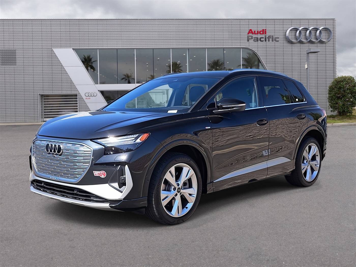 2023 Audi Q4 e-tron Prestige — SUV — 9,555 mi — Torrance, CA