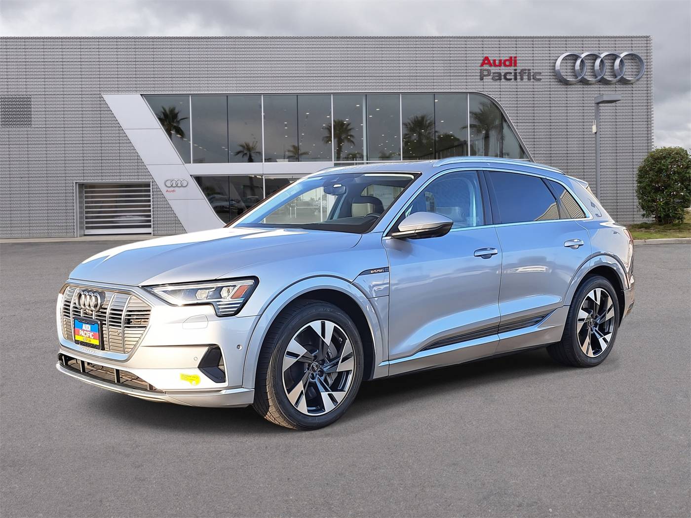 2022 Audi e-tron Premium Plus — SUV — 58,103 mi — Torrance, CA