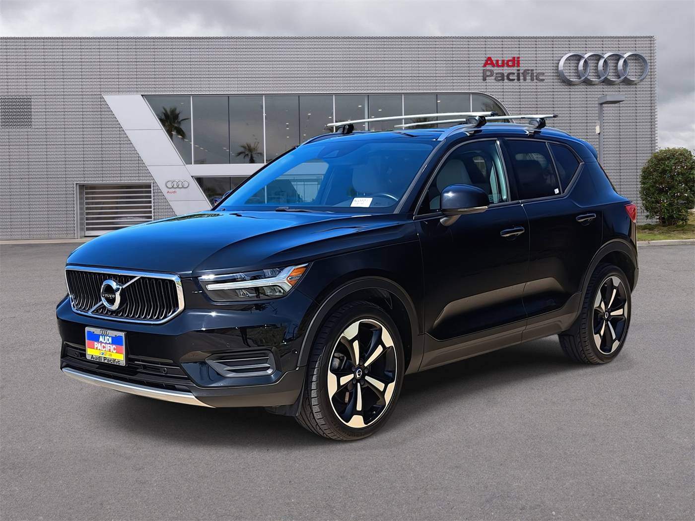 2019 Volvo XC40 Momentum — SUV — 37,247 mi — Torrance, CA
