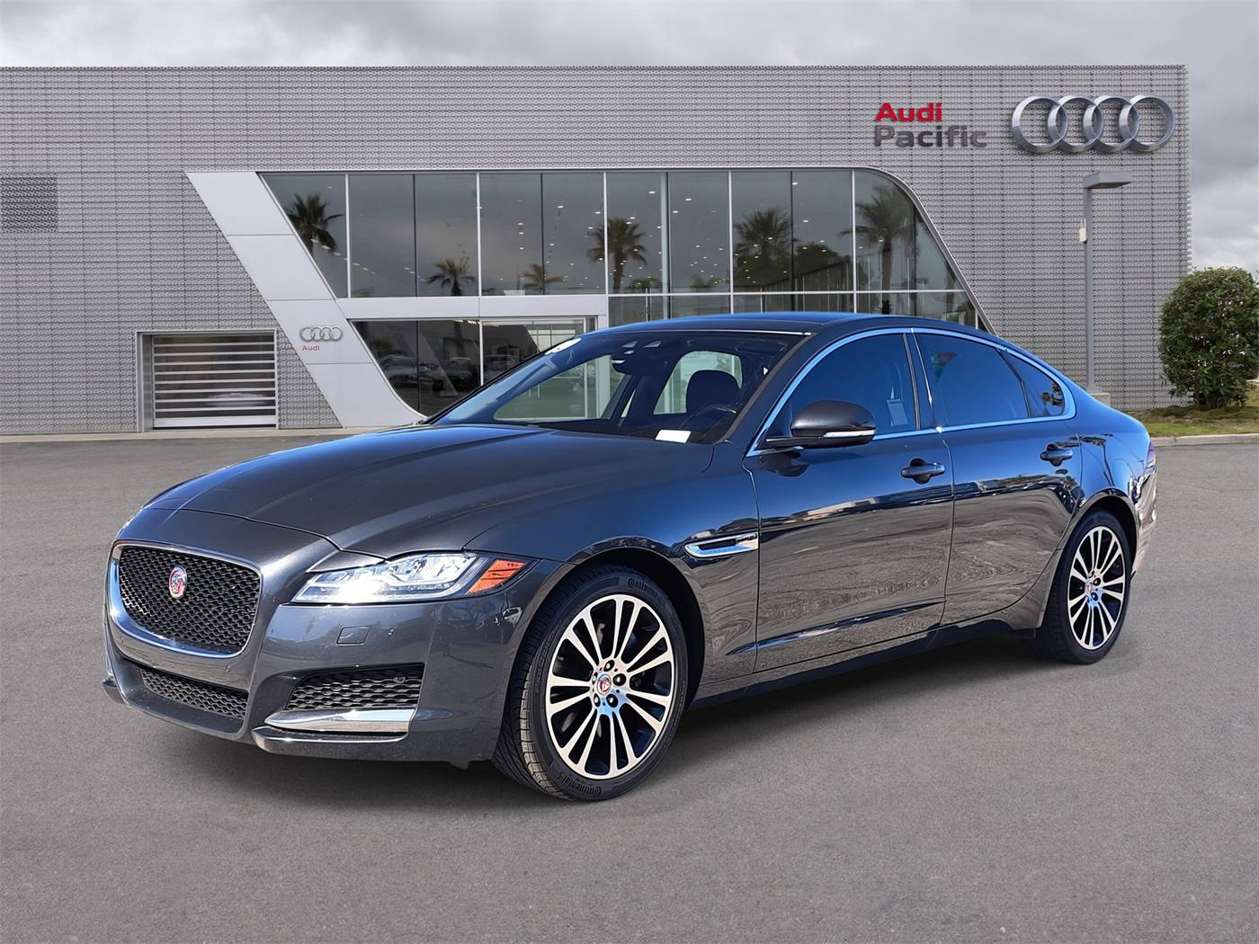 2019 Jaguar XF Prestige — Sedan — 30,370 mi — Torrance, CA