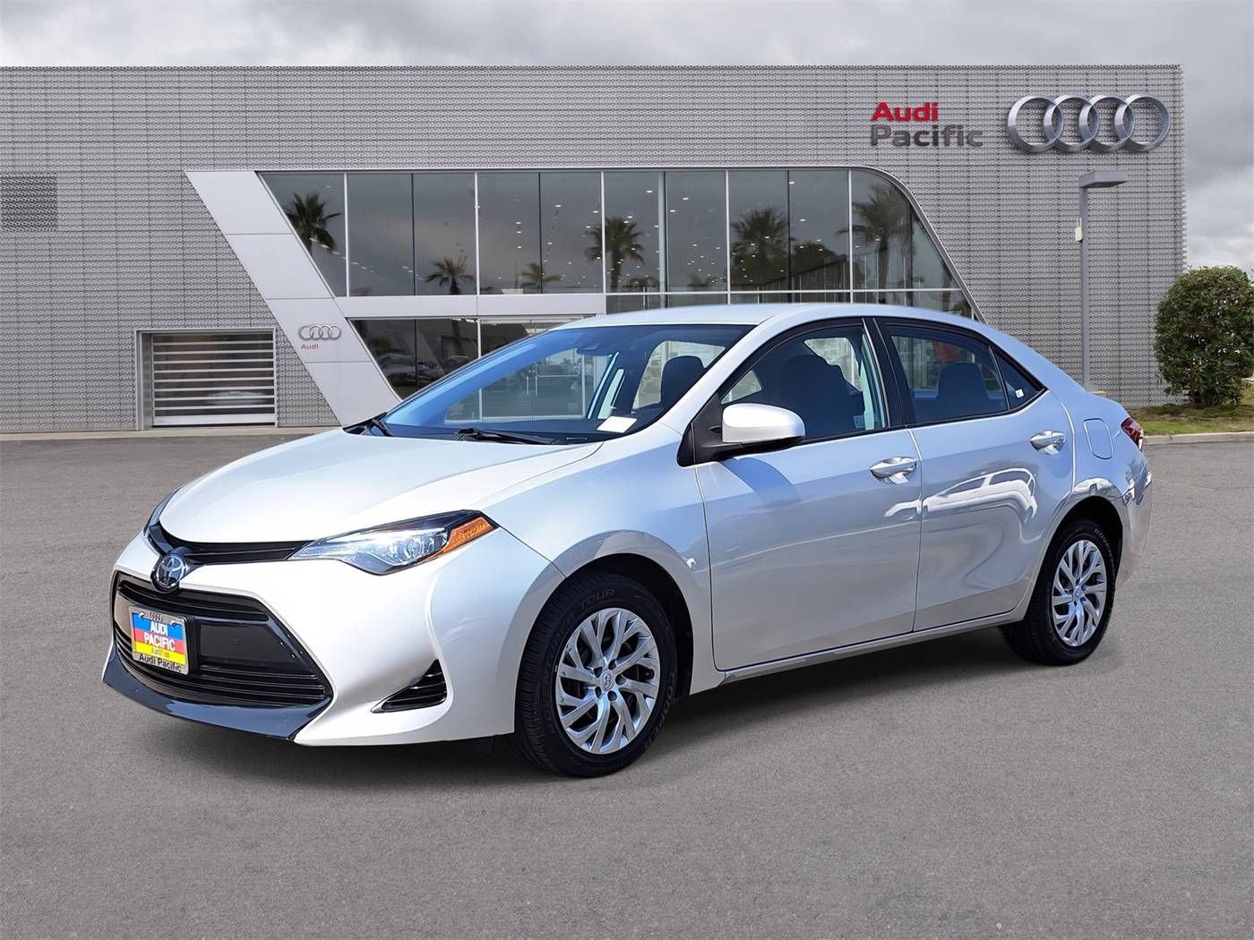 2018 Toyota Corolla LE — Sedan — 76,615 mi — Torrance, CA