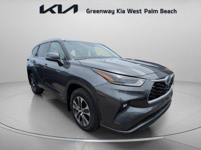 2021 Toyota Highlander Hybrid XLE — SUV — 69,119 mi — West Palm Beach, FL