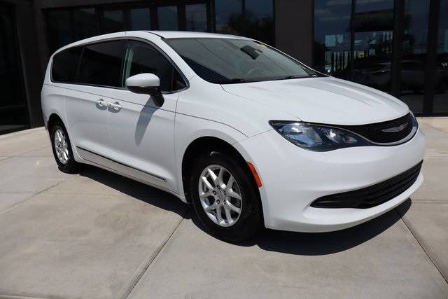 2017 Chrysler Pacifica Touring — Minivan — 76,841 mi — North Clearwater, FL