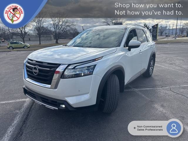 2022 Nissan Pathfinder SL — SUV — 22,414 mi — Columbus, IN
