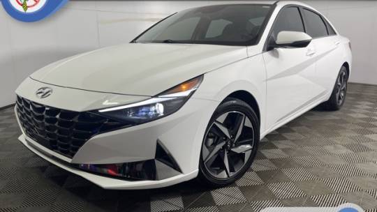 2023 Hyundai Elantra Hybrid Limited — Sedan — 11,293 mi — Columbus, IN