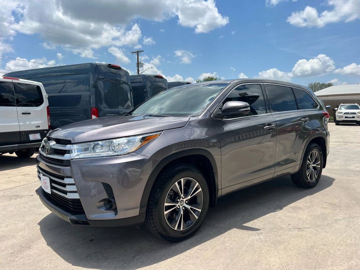 2017 Toyota Highlander LE V6 — SUV — 173,790 mi — San Antonio, TX