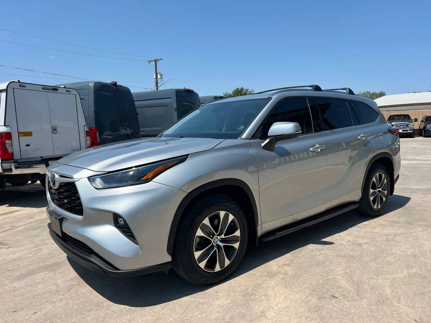 2021 Toyota Highlander XLE — SUV — 86,360 mi — San Antonio, TX
