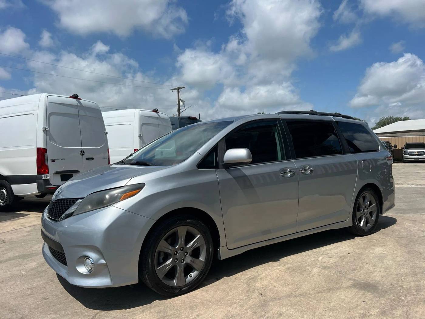 2015 Toyota Sienna SE — Minivan — 190,185 mi — San Antonio, TX