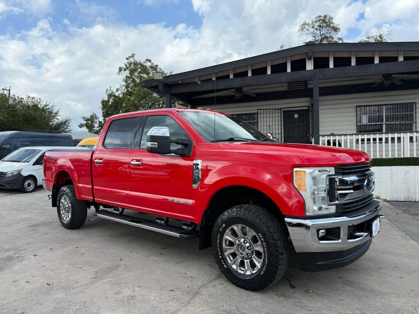 2017 Ford Super Duty F-250 XLT — Pickup Truck — 148,340 mi — San Antonio, TX