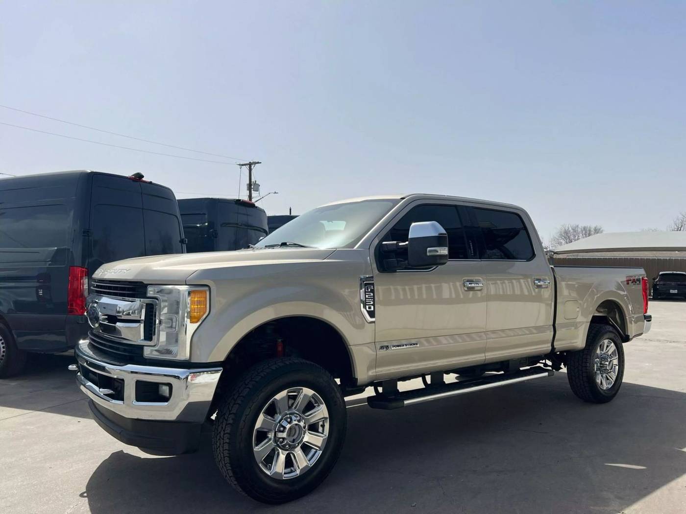 2017 Ford Super Duty F-250 XLT — Pickup Truck — 209,830 mi — San Antonio, TX