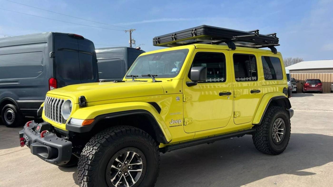 2024 Jeep Wrangler Sahara — SUV — 21,497 mi — San Antonio, TX