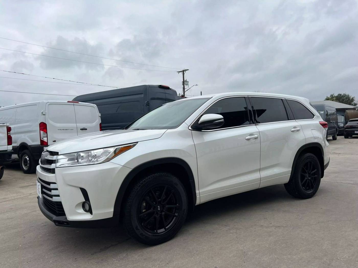 2018 Toyota Highlander LE Plus — SUV — 109,175 mi — San Antonio, TX