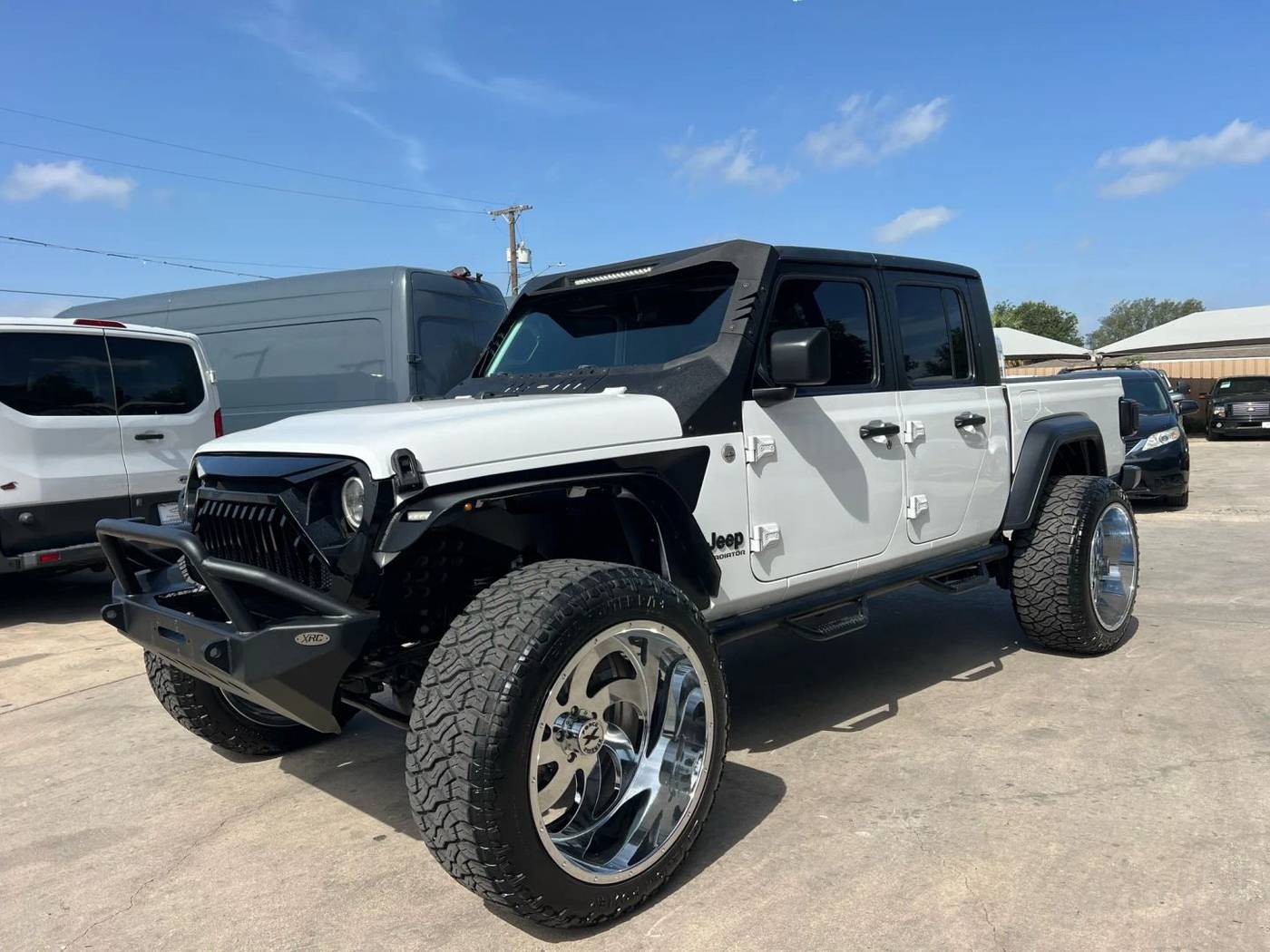 2020 Jeep Gladiator Sport S — Pickup Truck — 46,300 mi — San Antonio, TX