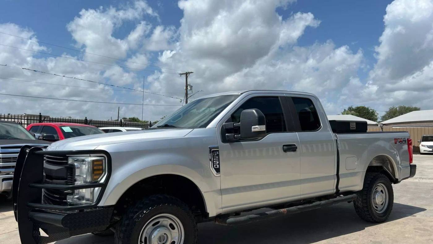 2019 Ford Super Duty F-250 XL — Pickup Truck — 98,210 mi — San Antonio, TX