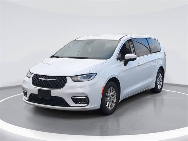 2023 Chrysler Pacifica Touring L — Minivan — 59,297 mi — greensboro, NC