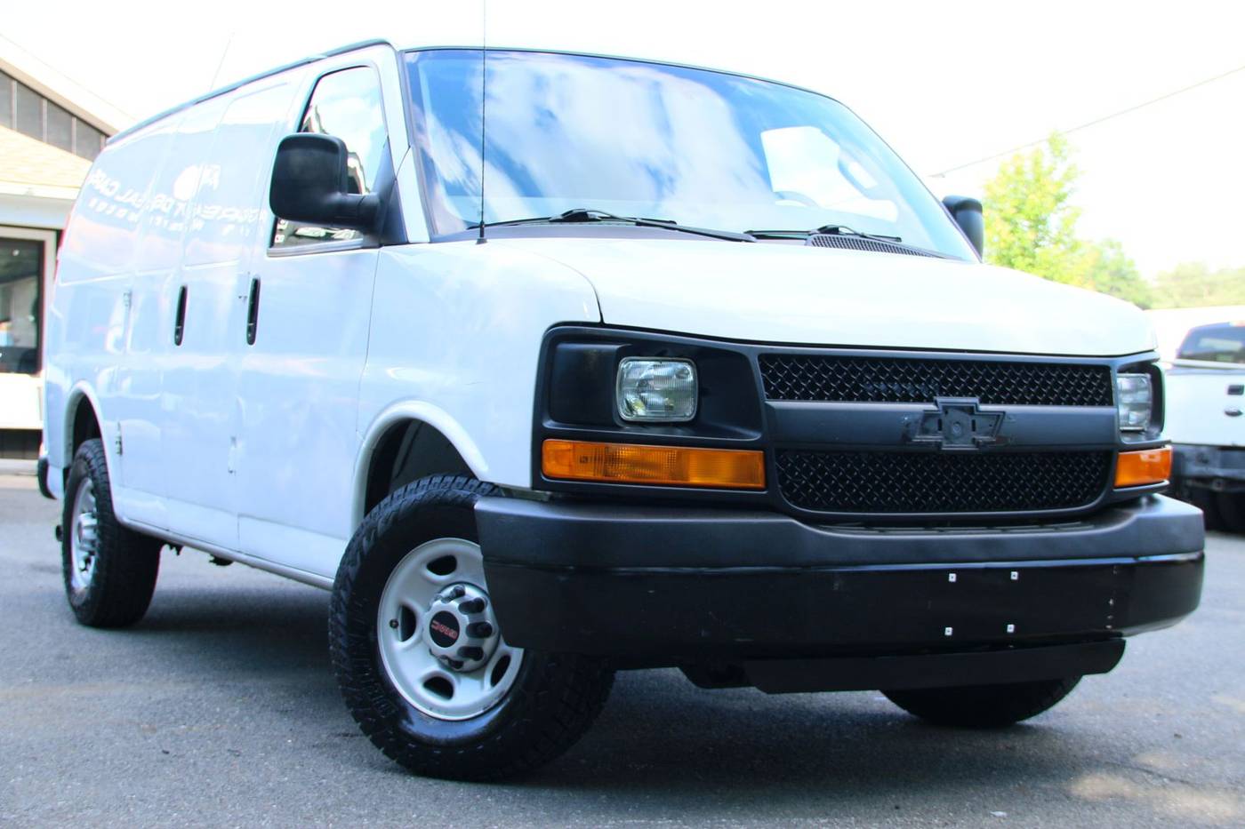 2016 GMC Savana Cargo Van Base — Cargo Van — 175,317 mi — Warrenton, VA