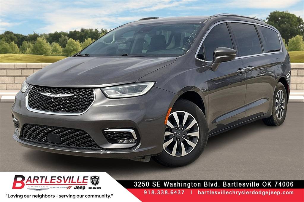 2021 Chrysler Pacifica Touring L — Minivan — 85,229 mi — Bartlesville, OK