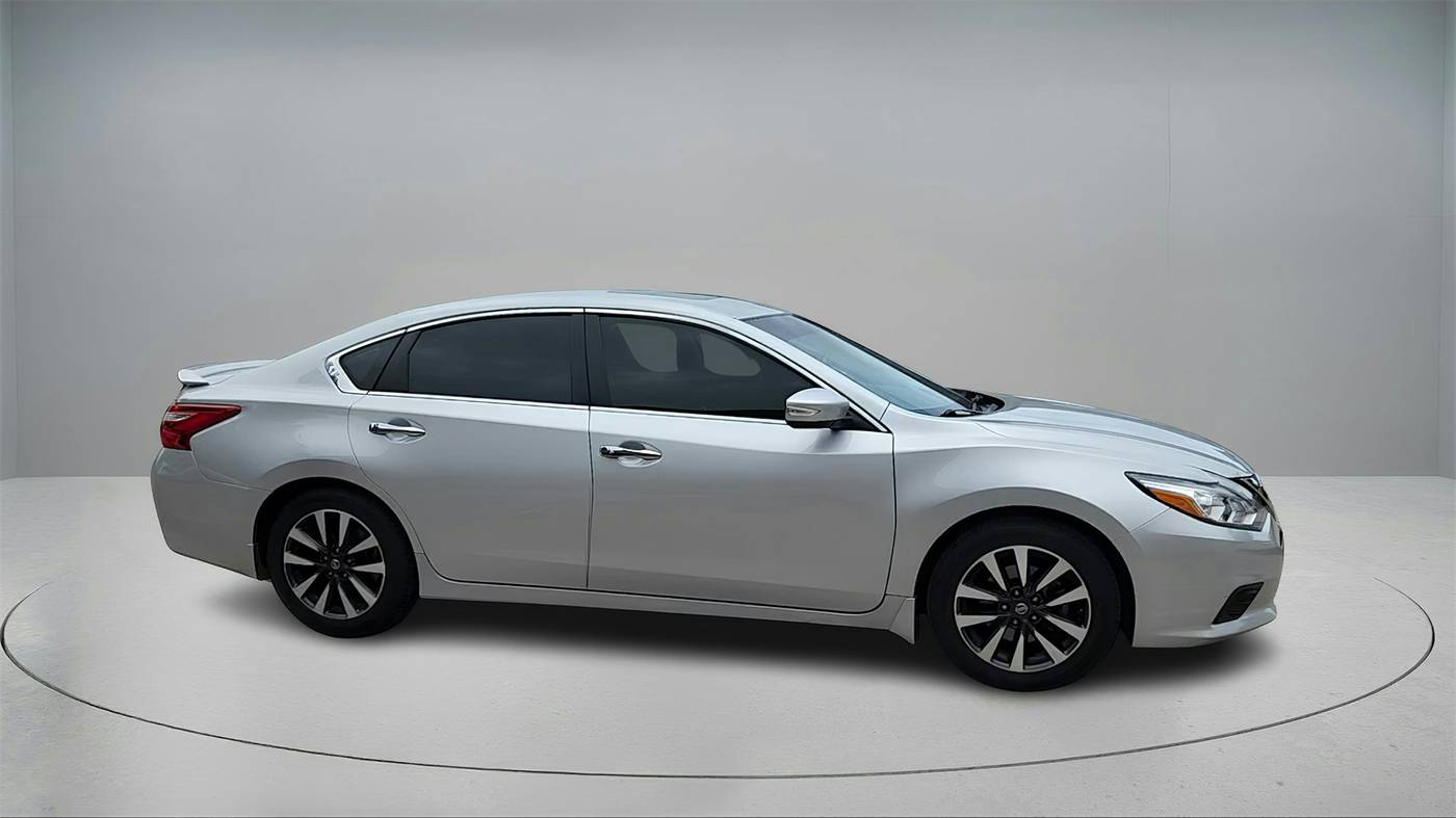 2017 Nissan Altima 2.5 SV — Sedan — 75,601 mi — Richardson, TX