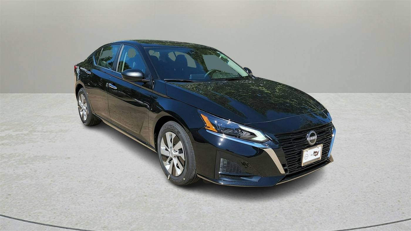 2025 Nissan Altima S — Sedan — 5,610 mi — Richardson, TX