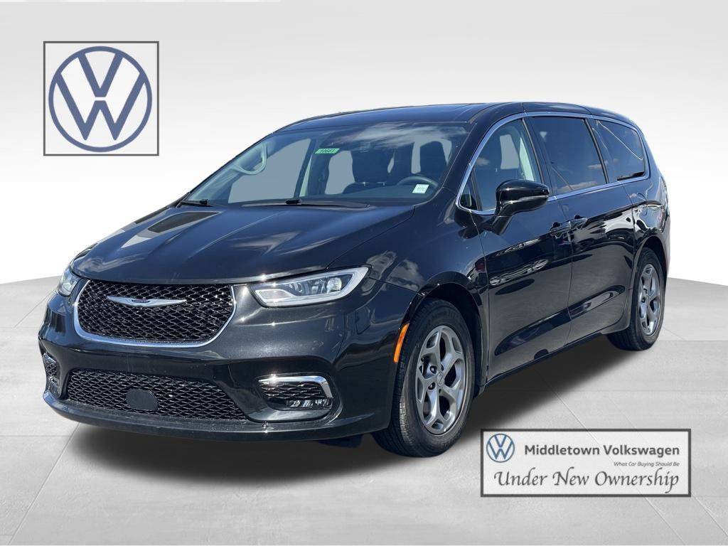 2024 Chrysler Pacifica Limited — Minivan — 66,937 mi — Middletown, NY