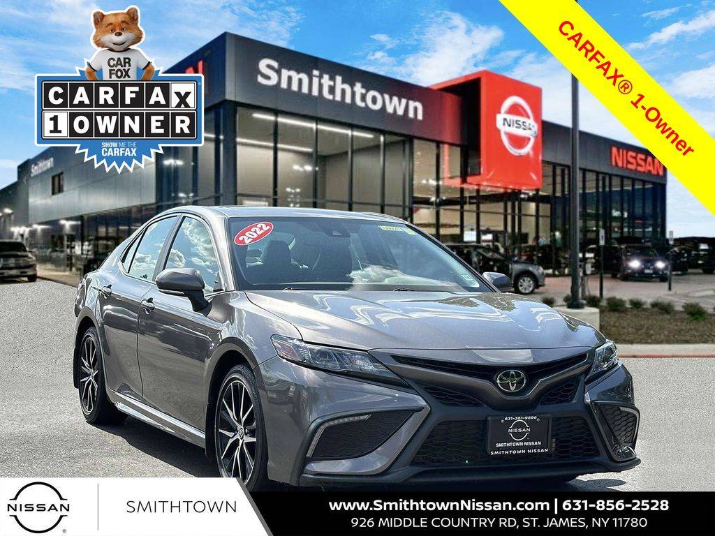 2022 Toyota Camry SE — Sedan — 26,504 mi — St James, NY