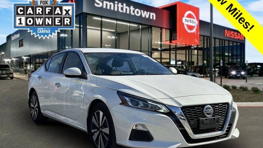 2022 Nissan Altima SV — Sedan — 5,854 mi — St James, NY