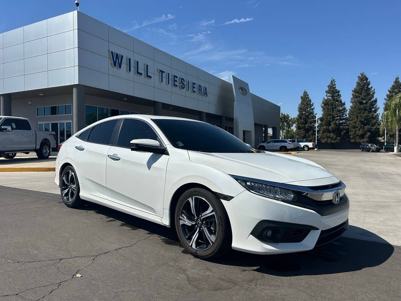 2018 Honda Civic Touring — Sedan — 88,279 mi — Tulare, CA