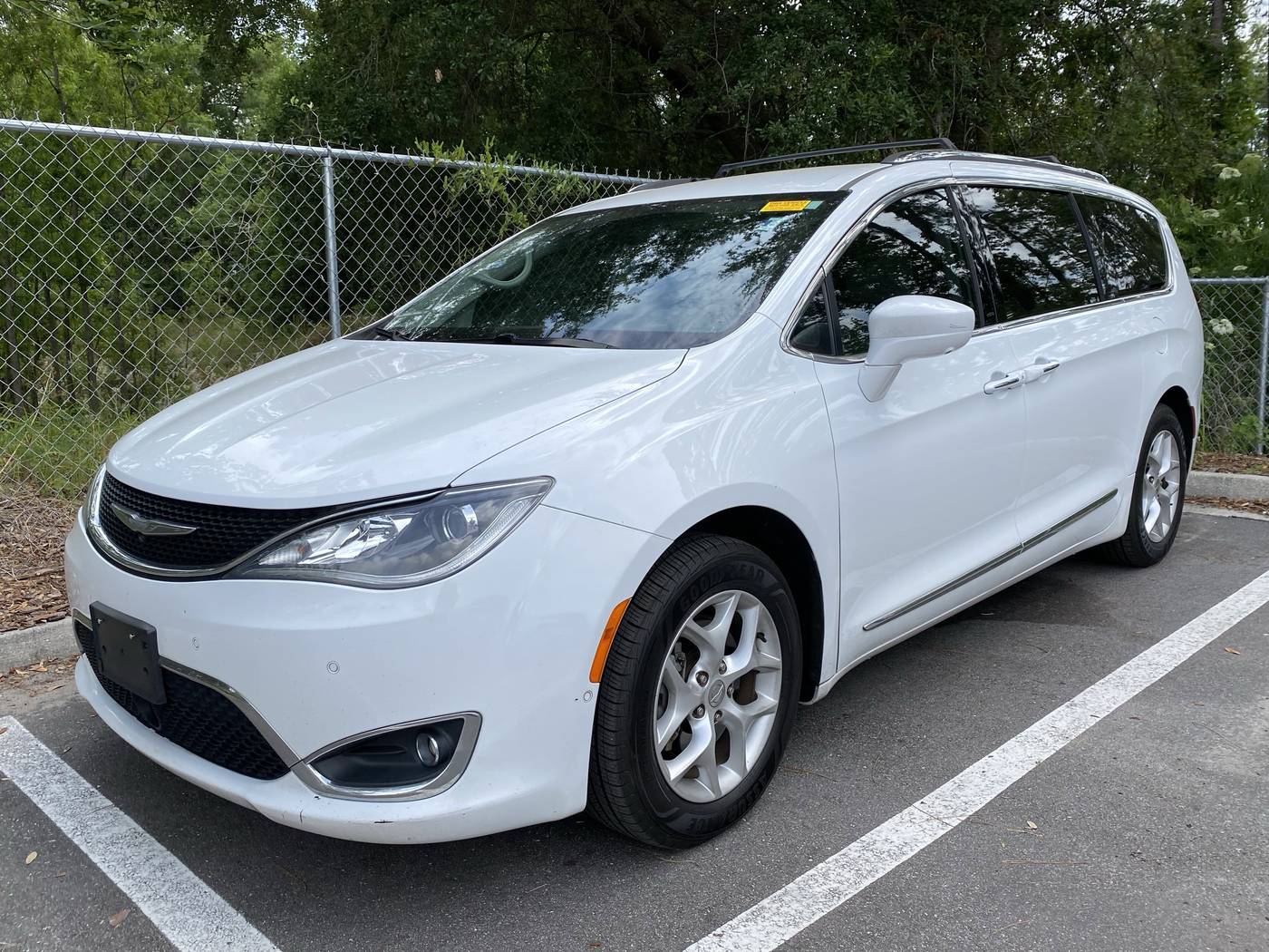 2017 Chrysler Pacifica Touring L Plus — Minivan — 121,553 mi — Jacksonville, FL