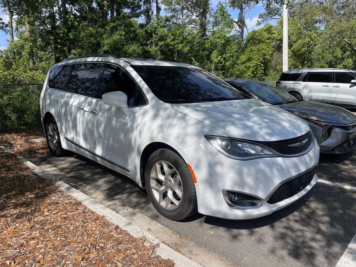 2019 Chrysler Pacifica Touring L Plus — Minivan — 116,561 mi — Jacksonville, FL