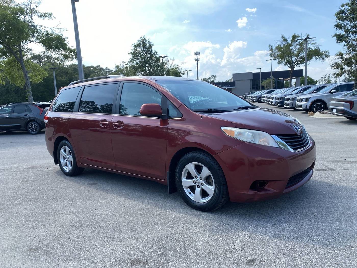 2014 Toyota Sienna LE — Minivan — 179,734 mi — Jacksonville, FL